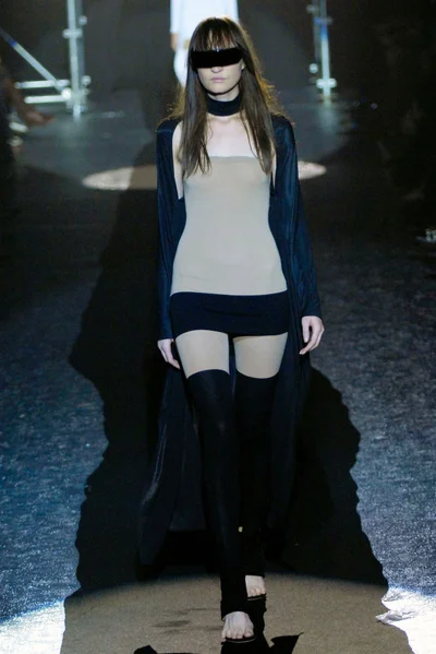 Look 5